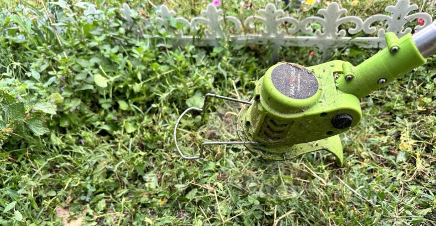 Акумулаторен тример KraftWorld